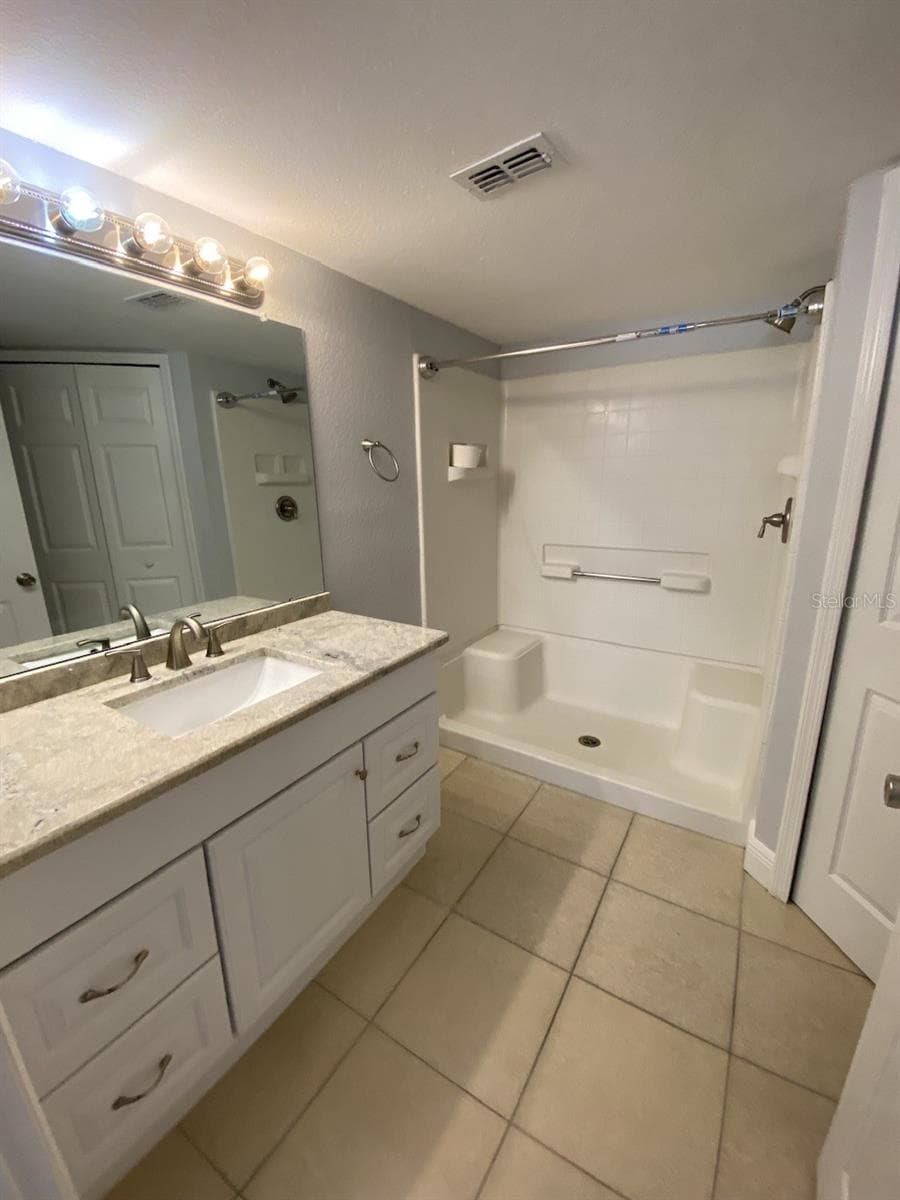 Condominium at 5124 PARK CENTRAL DR #513, ORLANDO, photo 11 of 19