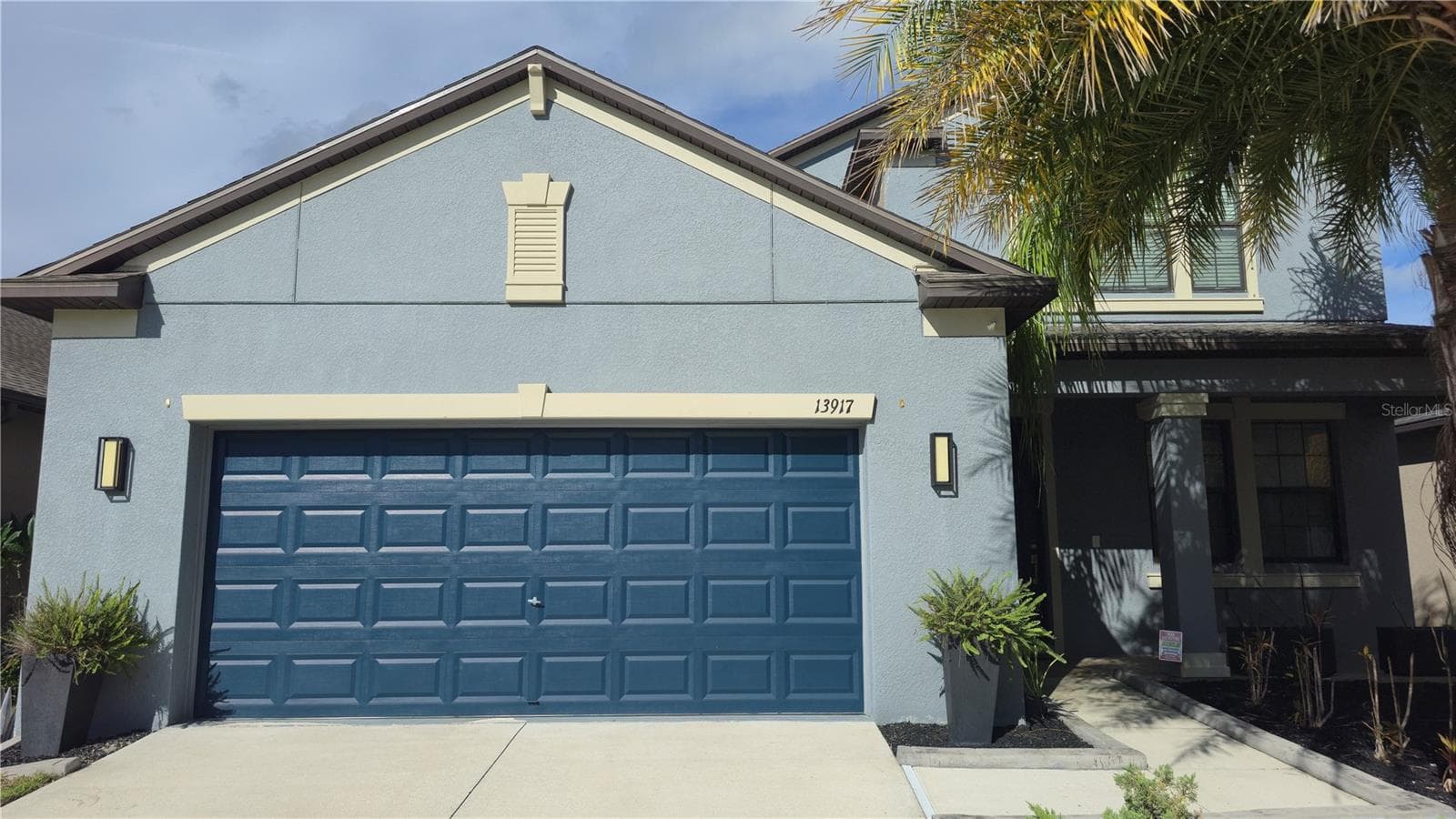 Single Family Residence at 13917 ROSEATE TERN LN, RIVERVIEW, photo 2 of 45