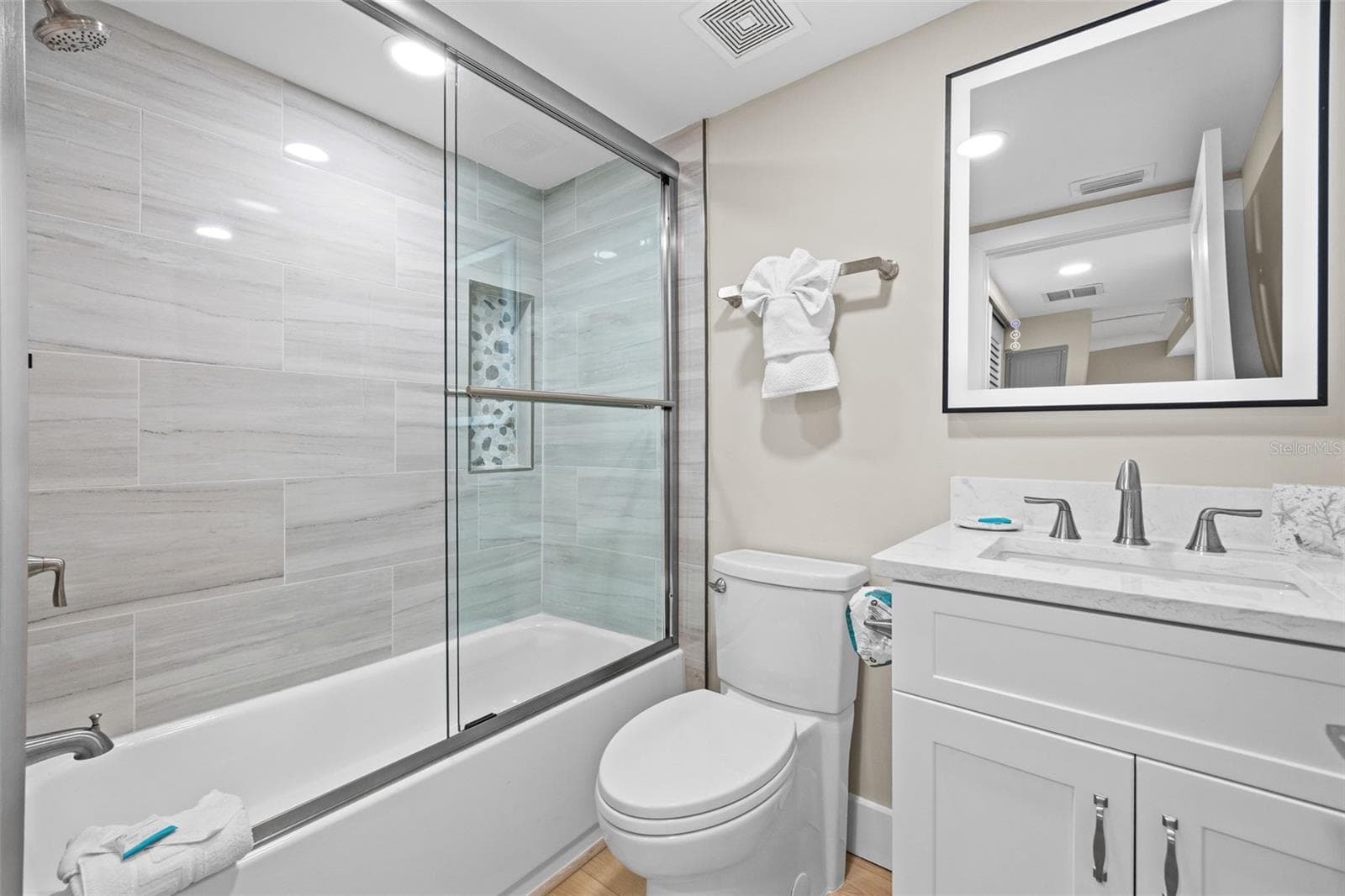 Condominium at 2737 W GULF DR #225, SANIBEL, photo 27 of 50