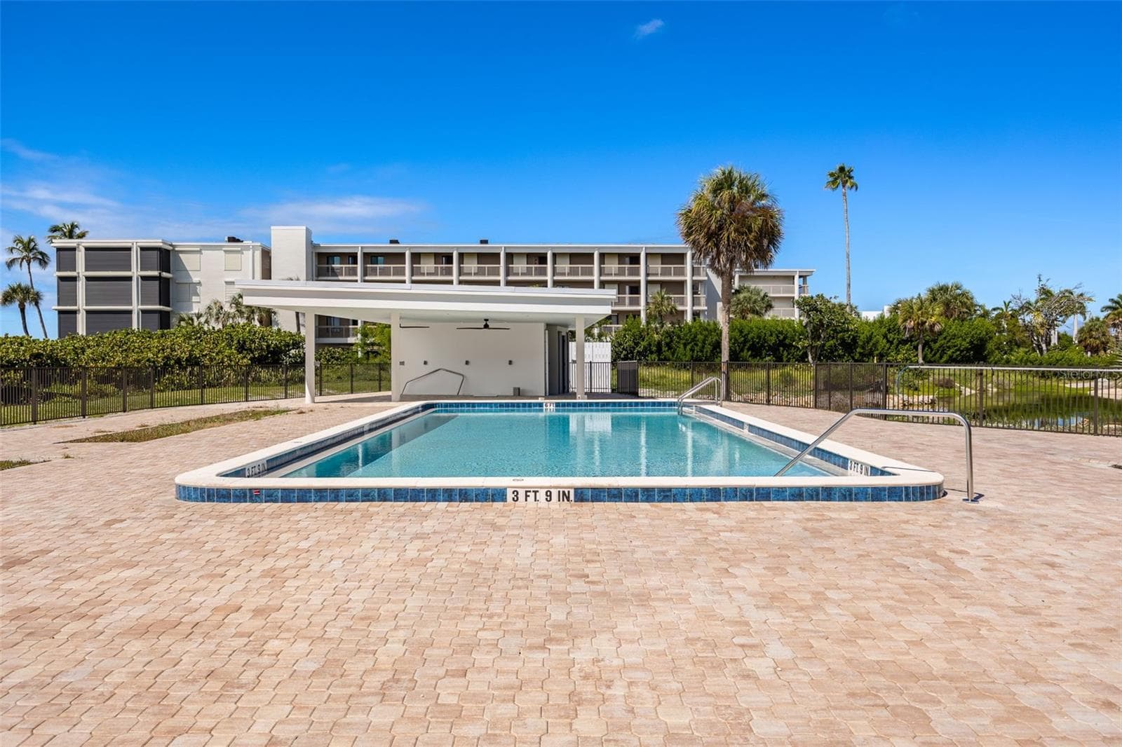 Condominium at 2737 W GULF DR #225, SANIBEL, photo 31 of 50