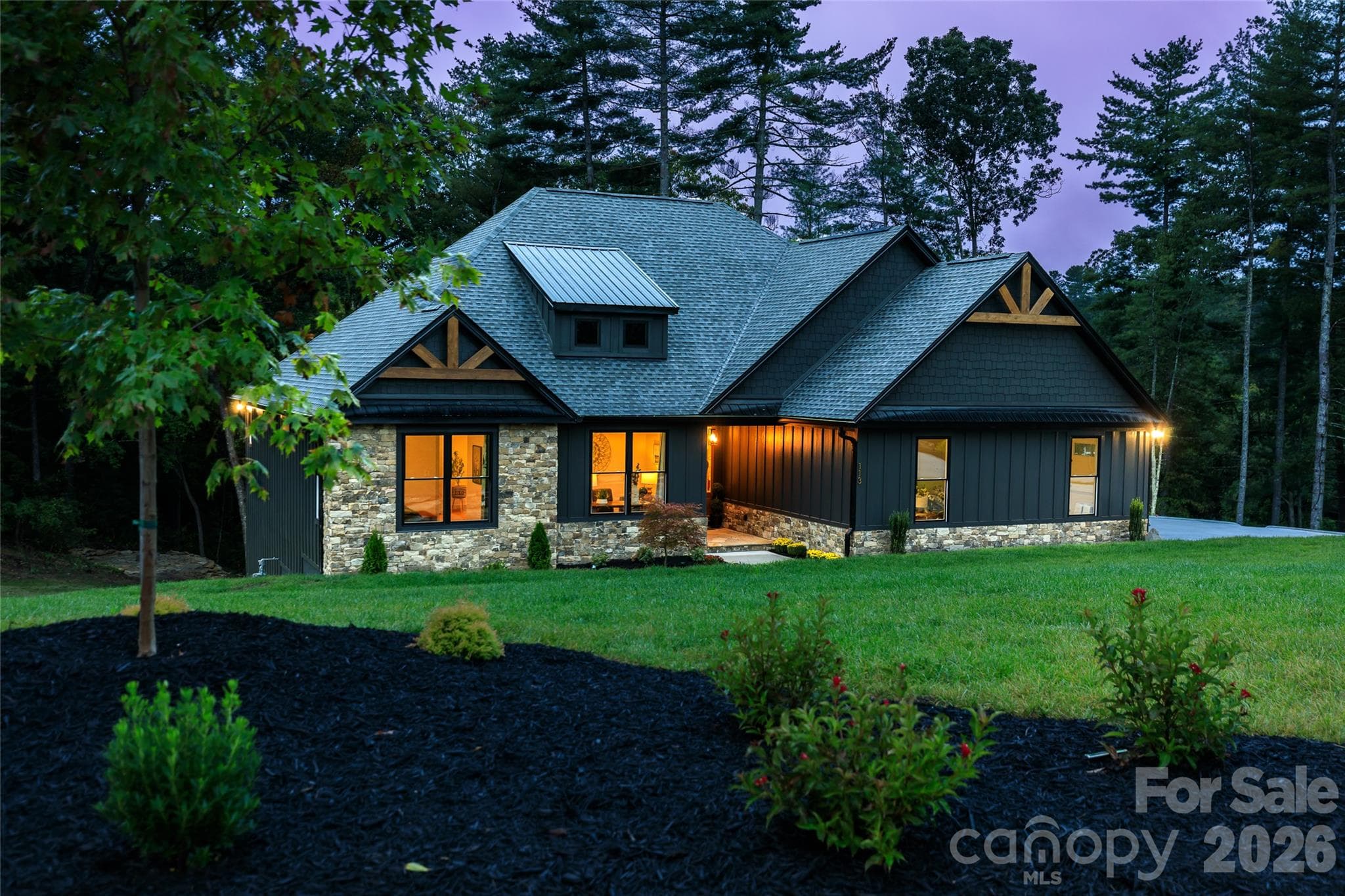 Single Family Residence at Hendersonville, photo 4 of 77