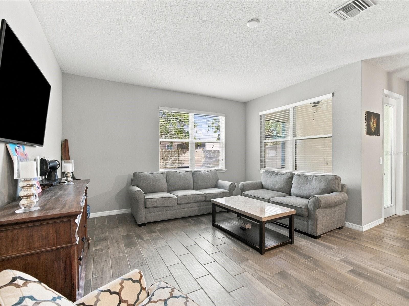 Living room. - 18901 CORNUTA ST, LUTZ