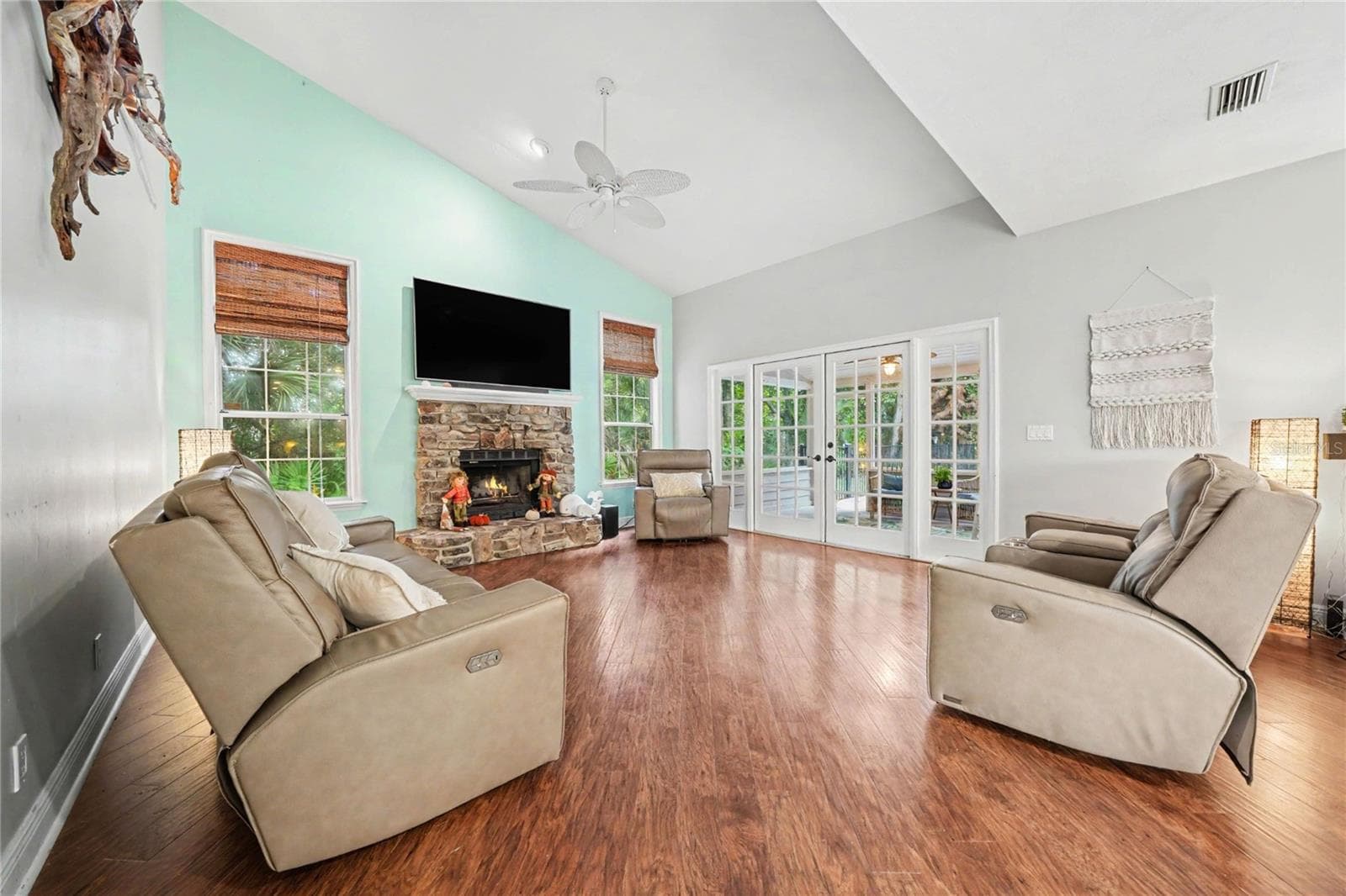 Single Family Residence at 649 CHARMAGNE LN, PORT ORANGE, photo 41 of 82