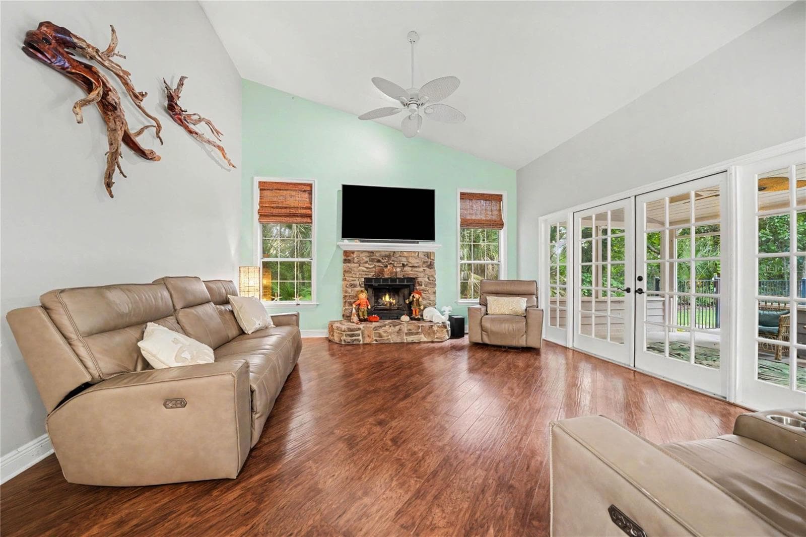 Single Family Residence at 649 CHARMAGNE LN, PORT ORANGE, photo 42 of 82