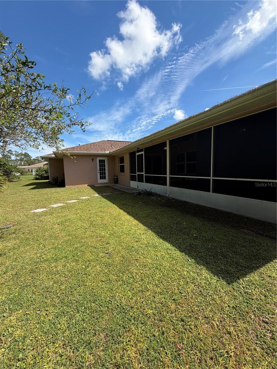 Single Family Residence at 39 PEPPER LN, PALM COAST, photo 47 of 51