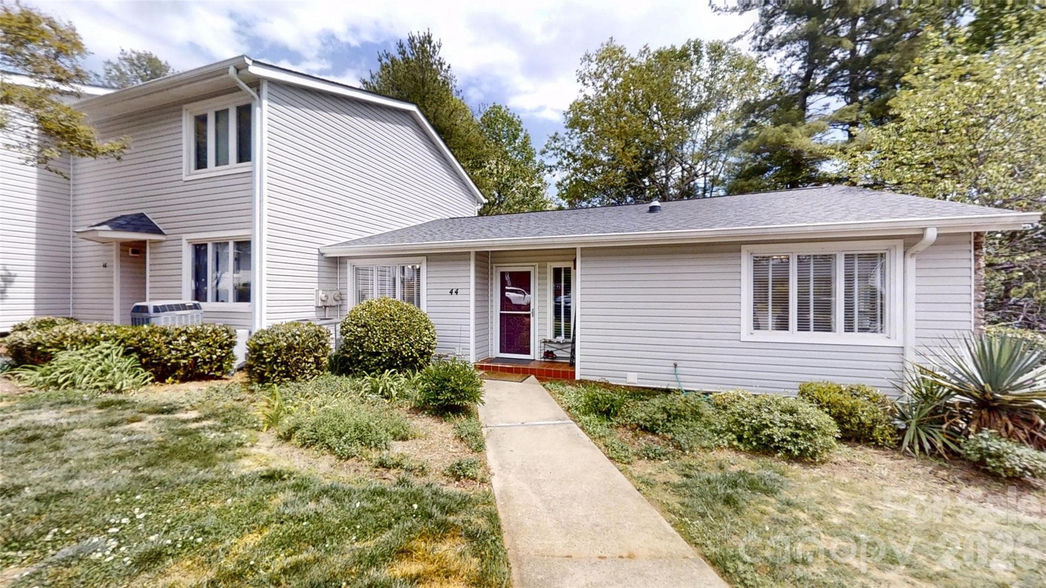 44 Hollybrook Drive