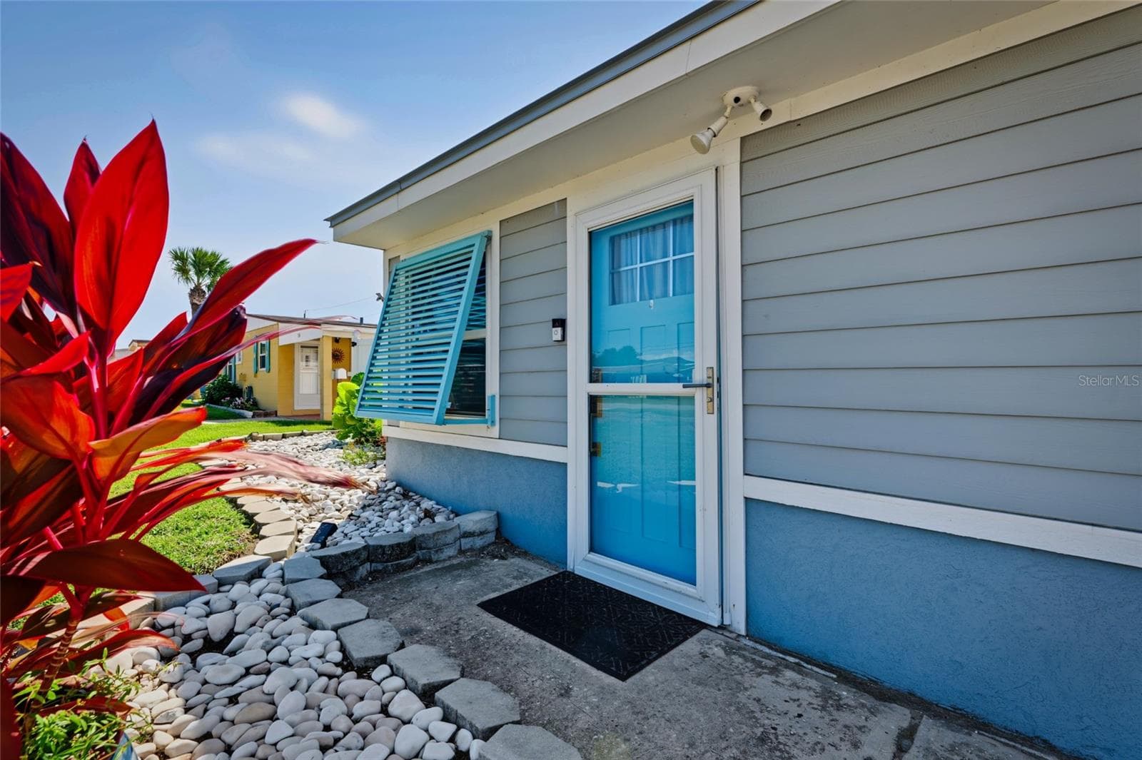 Single Family Residence at 118 ROBERTA RD, ORMOND BEACH, photo 3 of 37