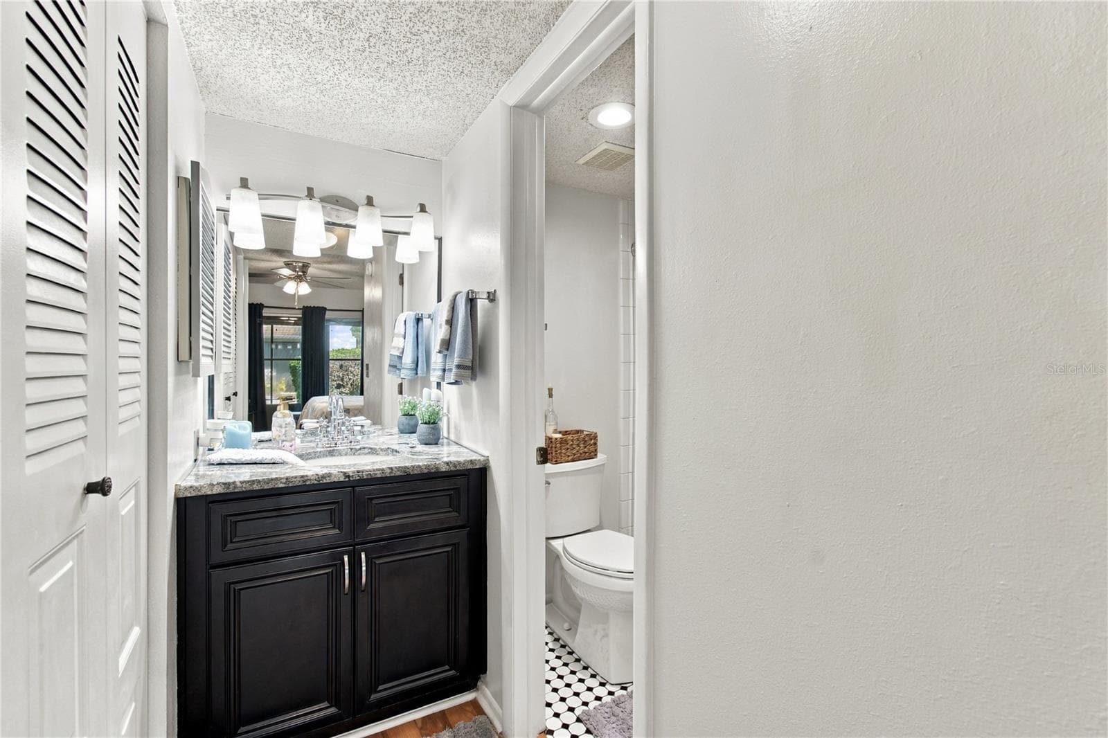 Condominium at 8220 SEVEN OAKS CT #5, PORT RICHEY, photo 25 of 100