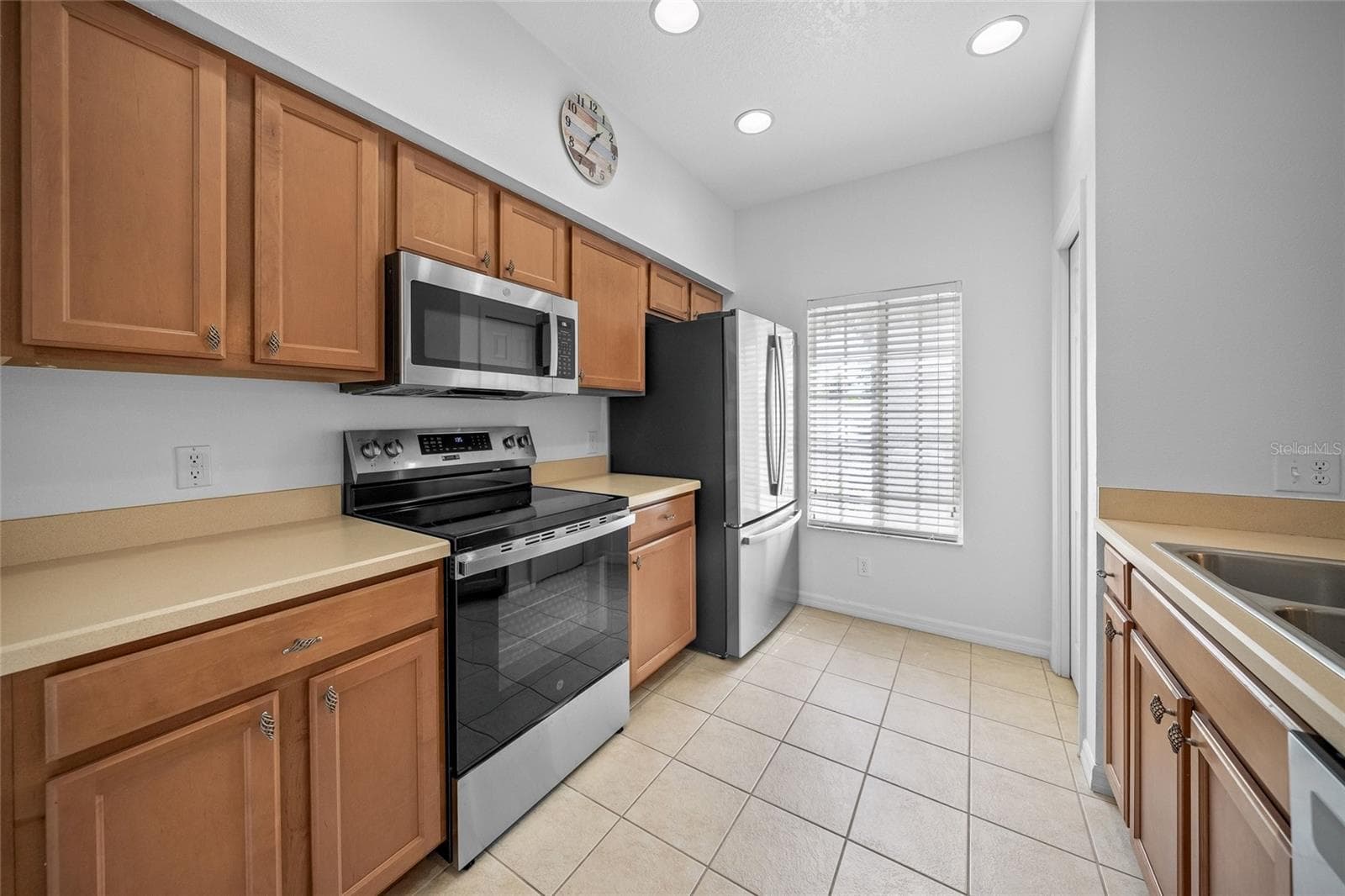 Townhouse at 3511 45TH TER W #102, BRADENTON, photo 13 of 38