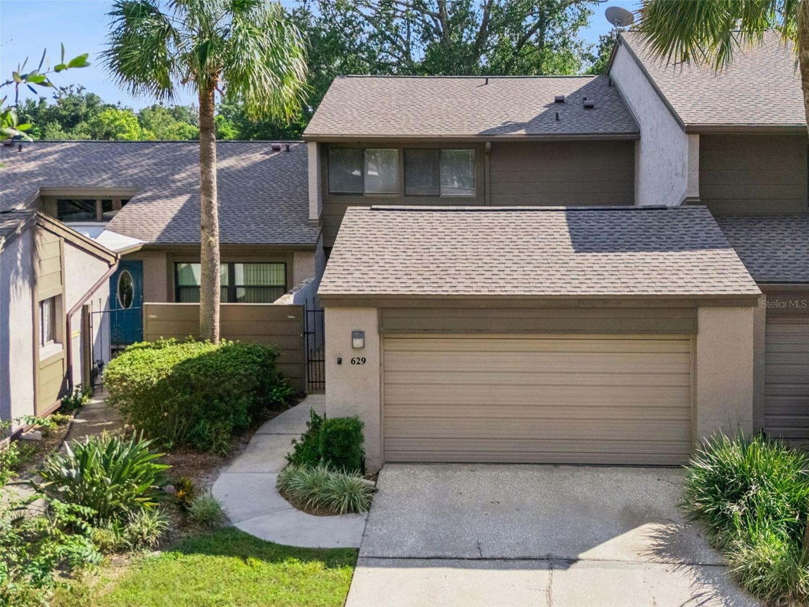 Townhouse at 629 WOODRIDGE DR, FERN PARK, photo 2 of 45