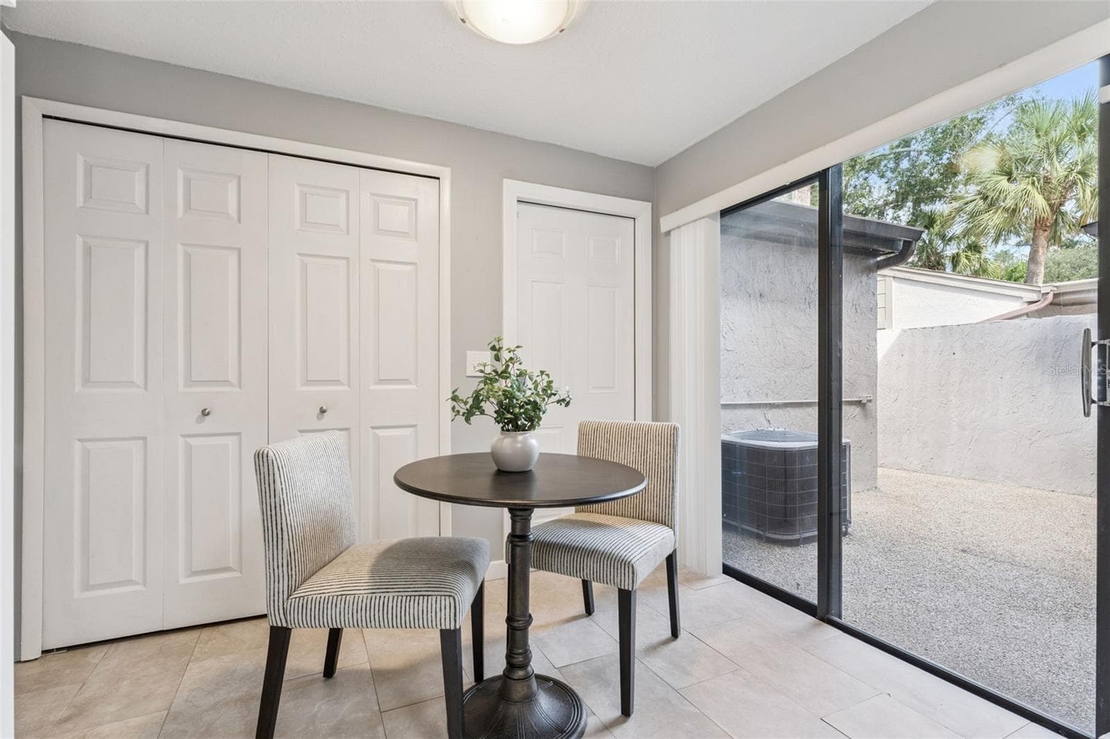 Dinette and front courtyard - 629 WOODRIDGE DR, FERN PARK