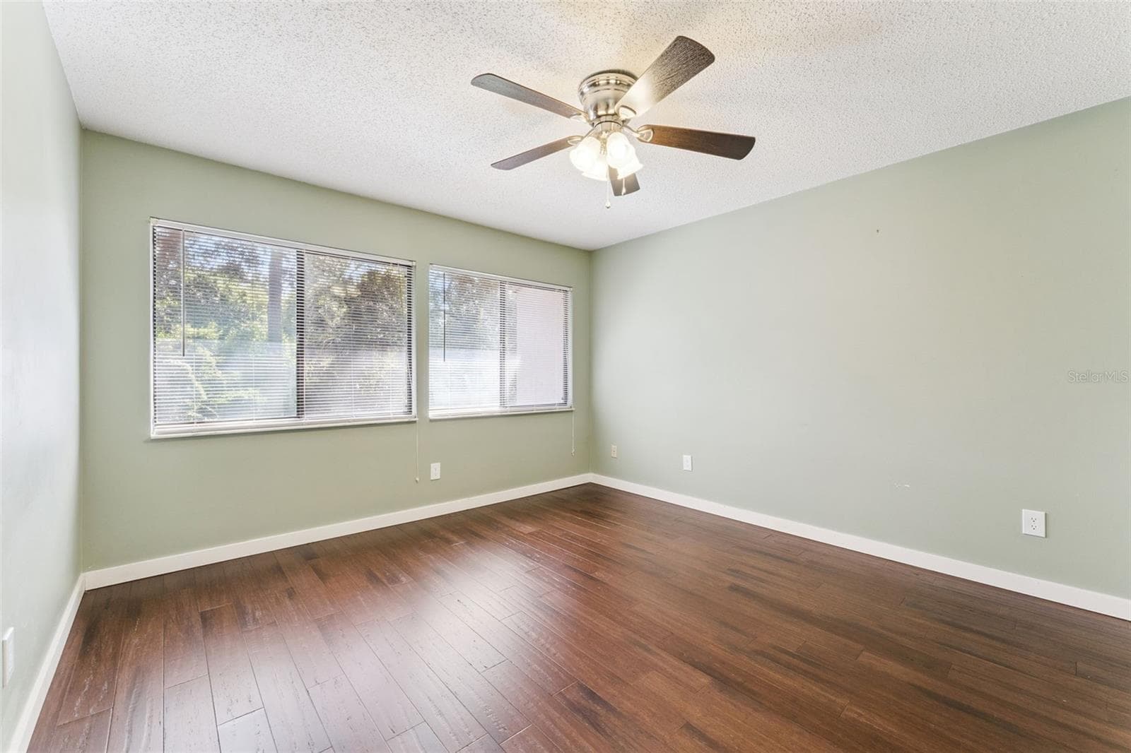 Upstairs bedroom 3 - 629 WOODRIDGE DR, FERN PARK