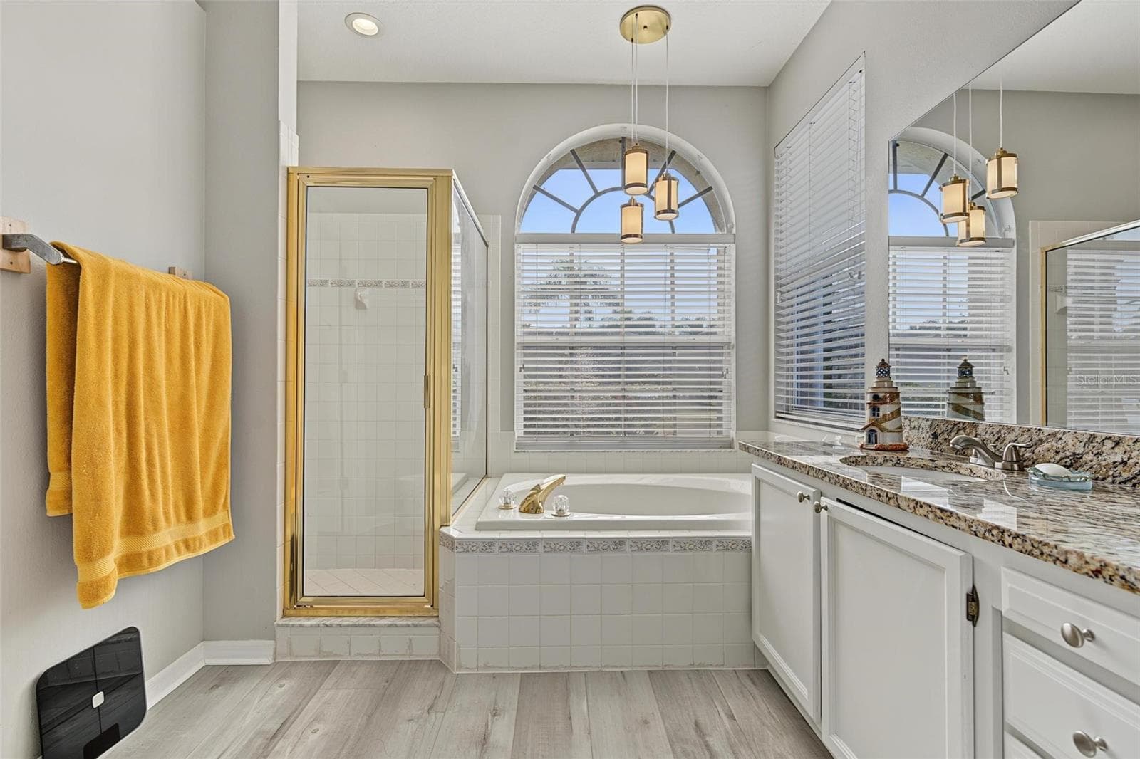 Single Family Residence at 15922 MUIRFIELD DR, ODESSA, photo 15 of 50