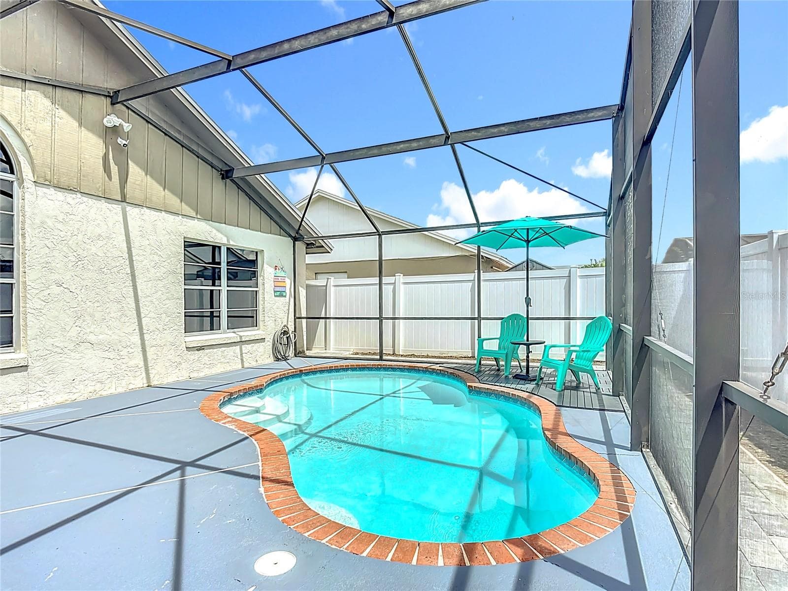 Single Family Residence at 3221 WHITE DOVE LN, KISSIMMEE, photo 2 of 41