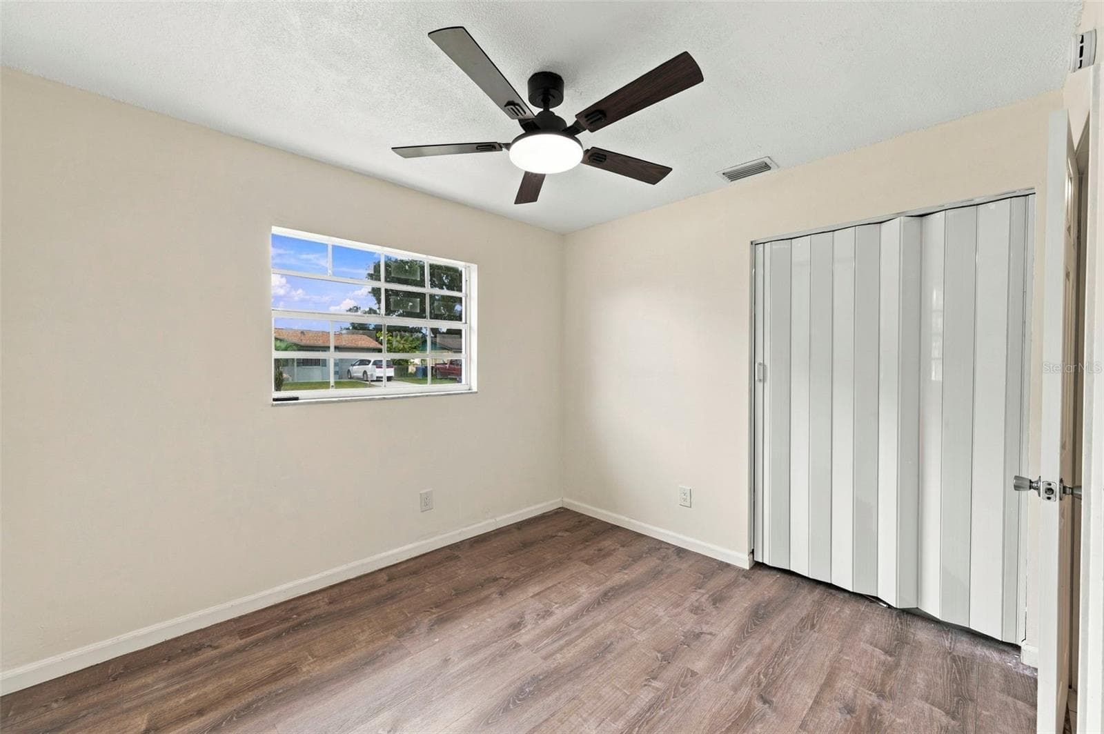 Single Family Residence at 1719 JULIAN LANE DR, TAMPA, photo 12 of 19