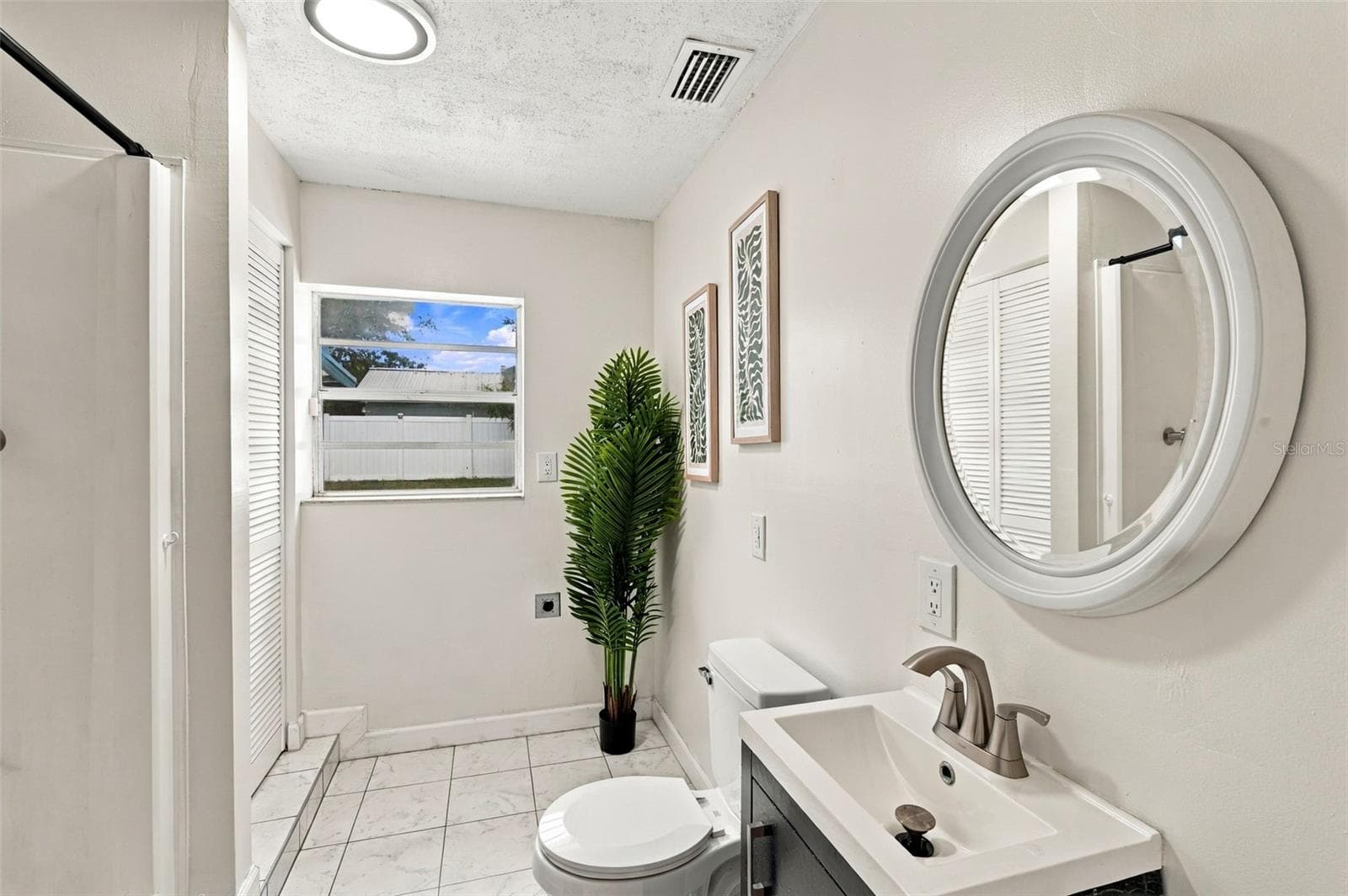 Single Family Residence at 1719 JULIAN LANE DR, TAMPA, photo 15 of 19