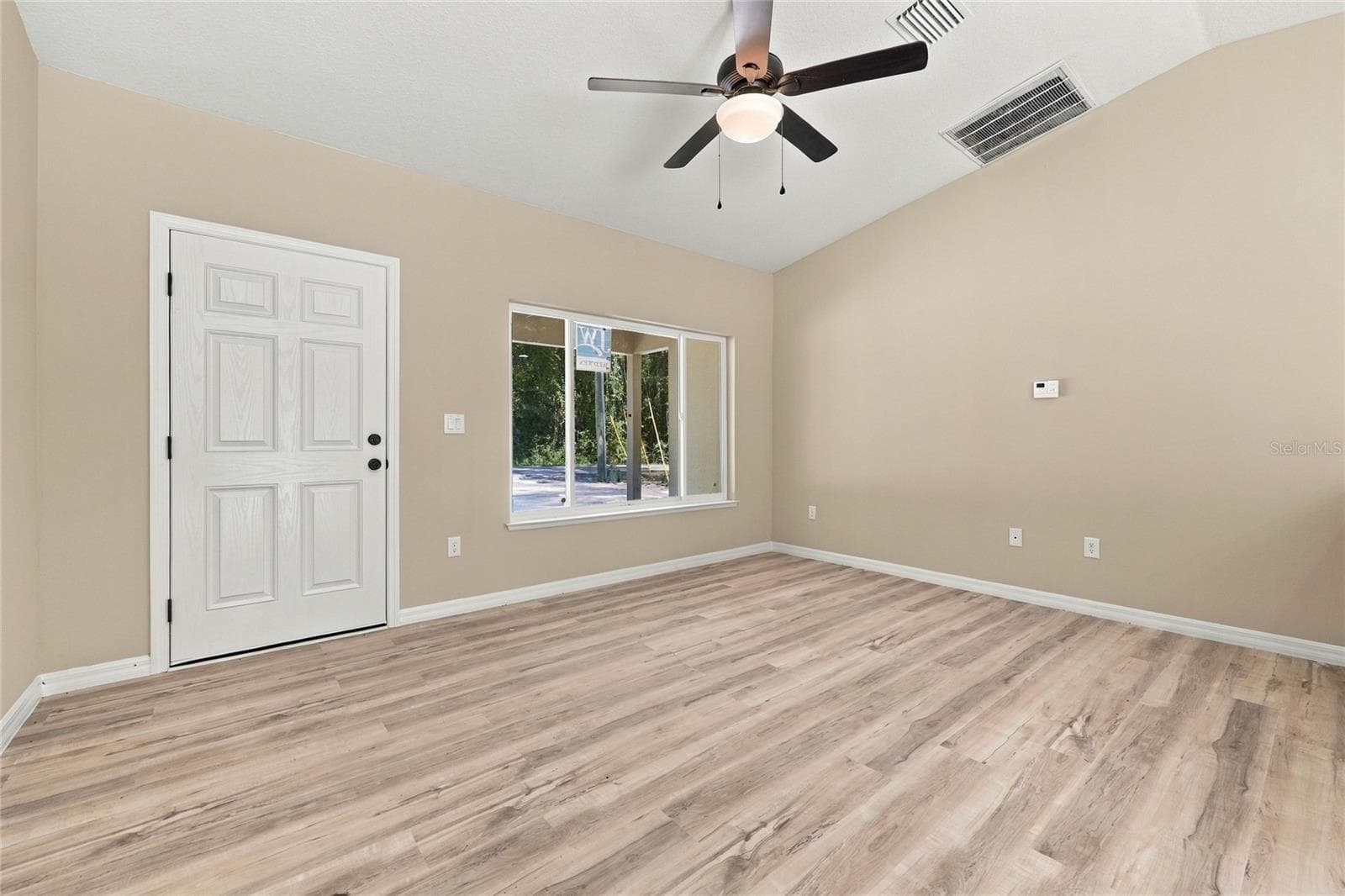 Single Family Residence at 8 SEQUOIA DRIVE CRSE, OCKLAWAHA, photo 5 of 48