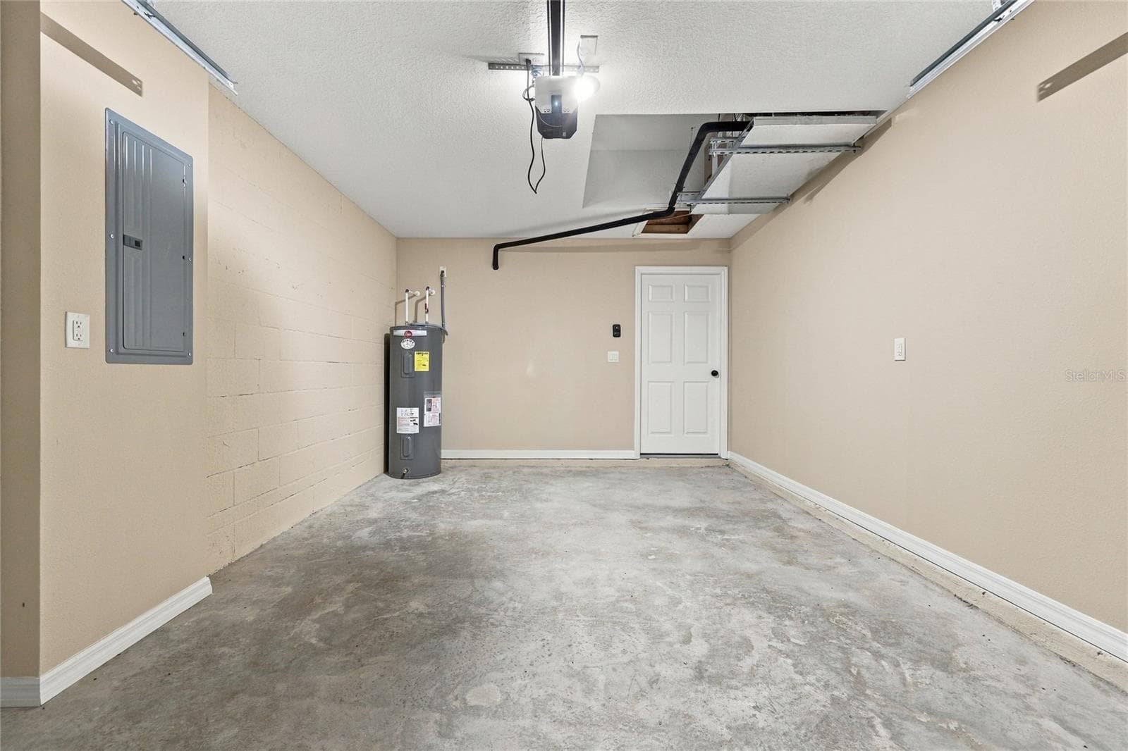 Single Family Residence at 8 SEQUOIA DRIVE CRSE, OCKLAWAHA, photo 35 of 48