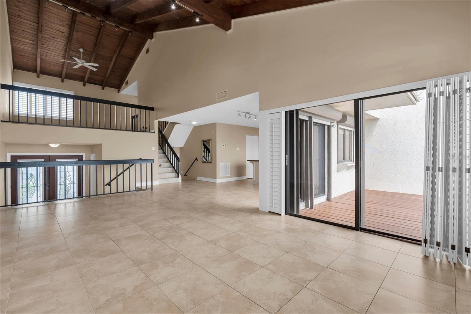 Condominium at 5668 ESCONDIDA BLVD S, ST PETERSBURG, photo 10 of 59
