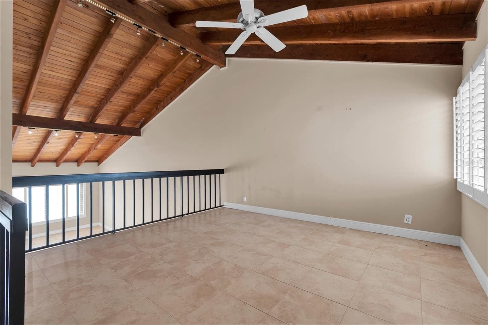 Condominium at 5668 ESCONDIDA BLVD S, ST PETERSBURG, photo 24 of 59
