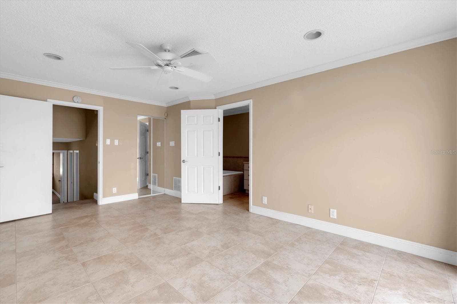 Condominium at 5668 ESCONDIDA BLVD S, ST PETERSBURG, photo 30 of 59