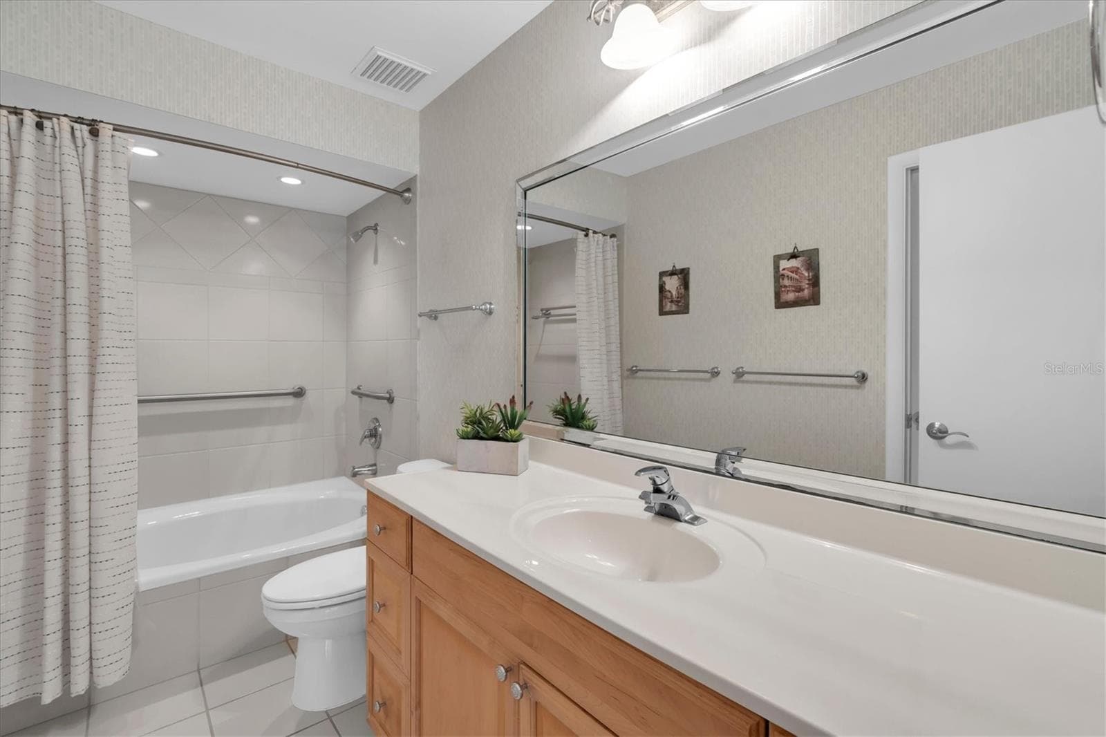 Condominium at 5668 ESCONDIDA BLVD S, ST PETERSBURG, photo 41 of 59