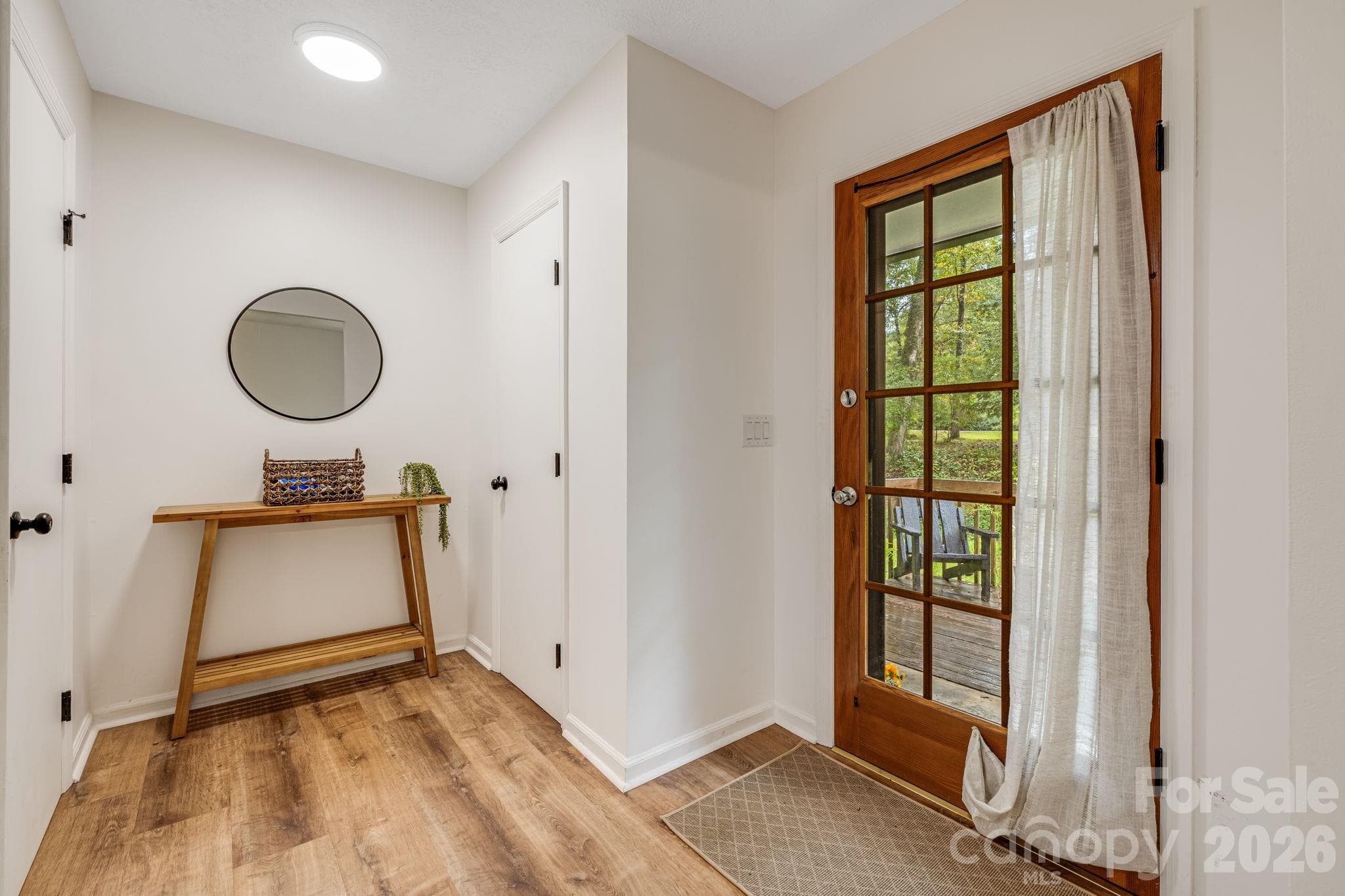 Single Family Residence at 3238 Debbie Drive, Hendersonville, photo 5 of 43