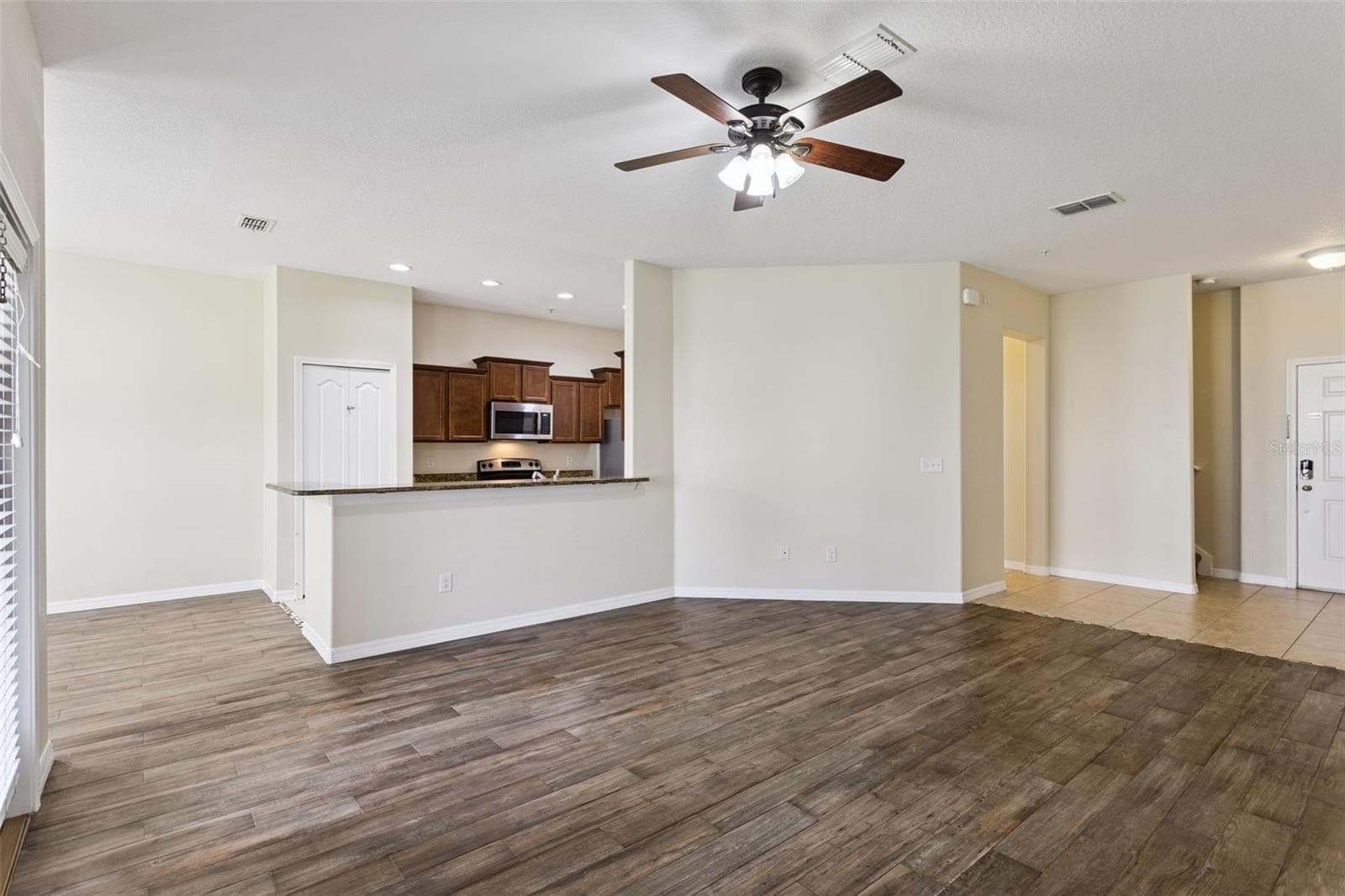 Townhouse at 15515 CAMPDEN ST, WINTER GARDEN, photo 6 of 48