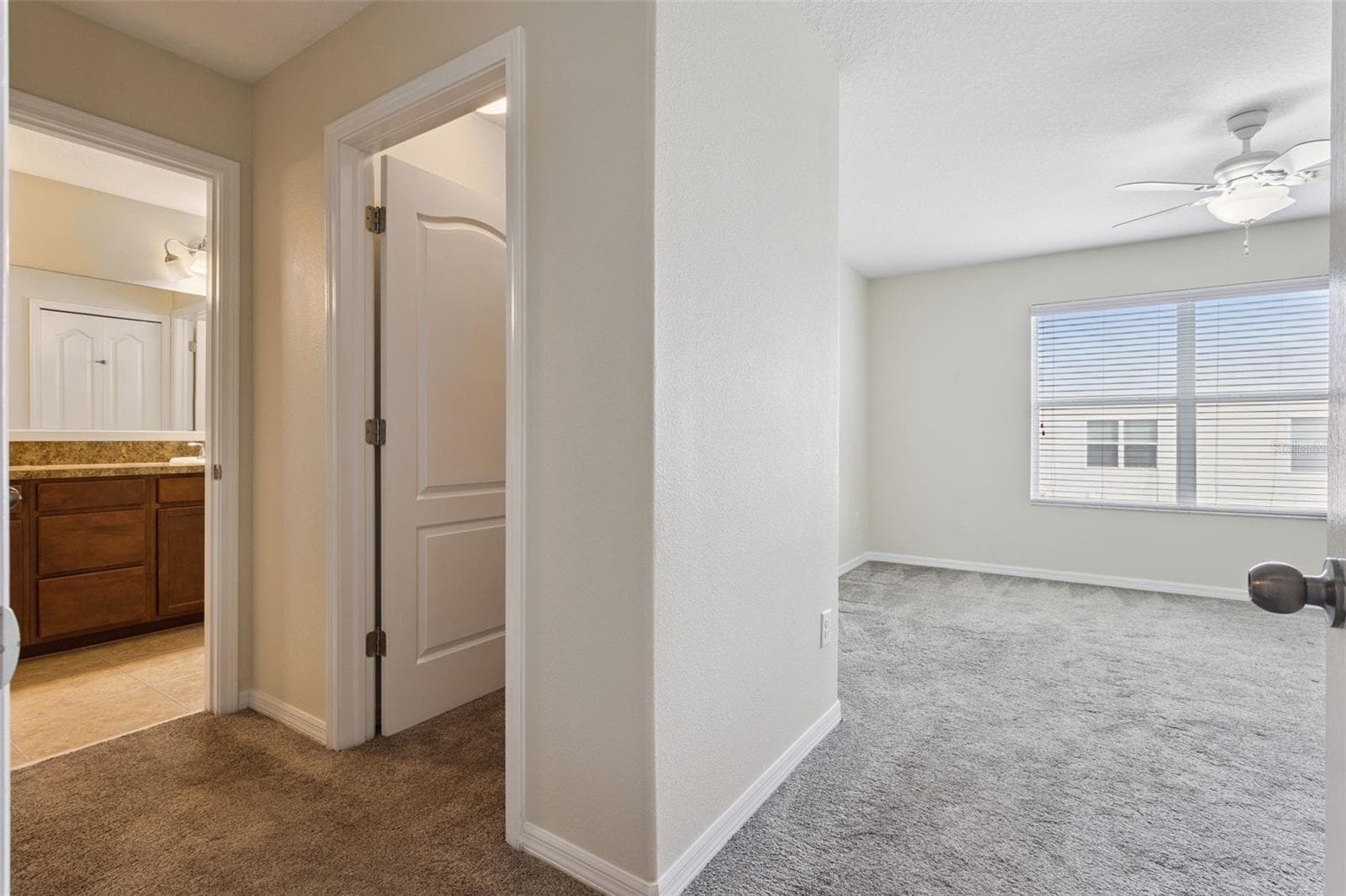 large primary bedroom with 2 closets! - 15515 CAMPDEN ST, WINTER GARDEN