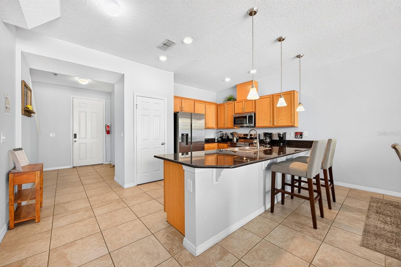 Low maintenance townhome with endless possibilities! - 5109 KILLARNEY WAY, KISSIMMEE