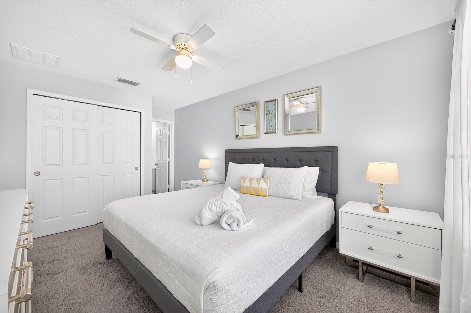 Primary bedroom suite. - 5109 KILLARNEY WAY, KISSIMMEE