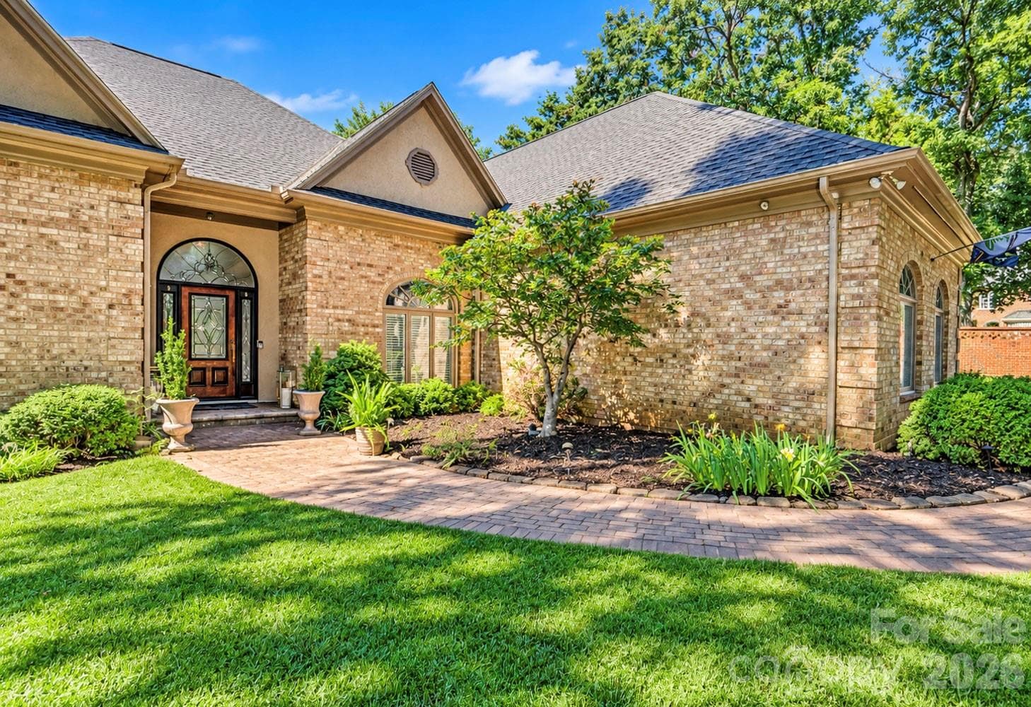 Single Family Residence at 4124 Old Course Drive, Charlotte, photo 2 of 32