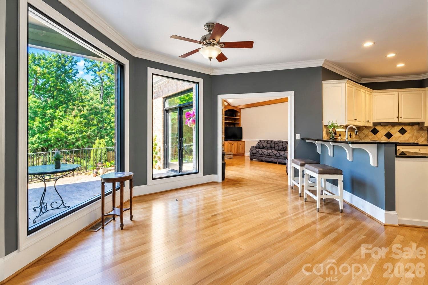 Single Family Residence at 4124 Old Course Drive, Charlotte, photo 9 of 32
