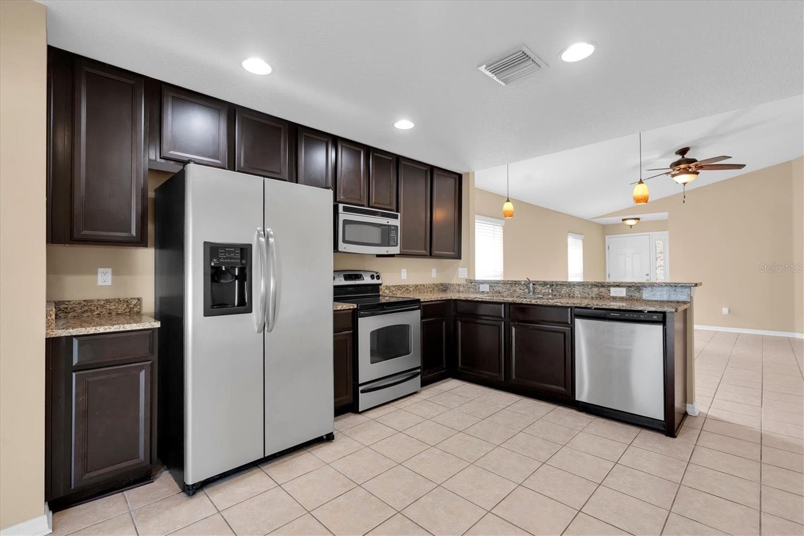 Single Family Residence at 10314 GREYSTONE RIDGE CT, RIVERVIEW, photo 5 of 40