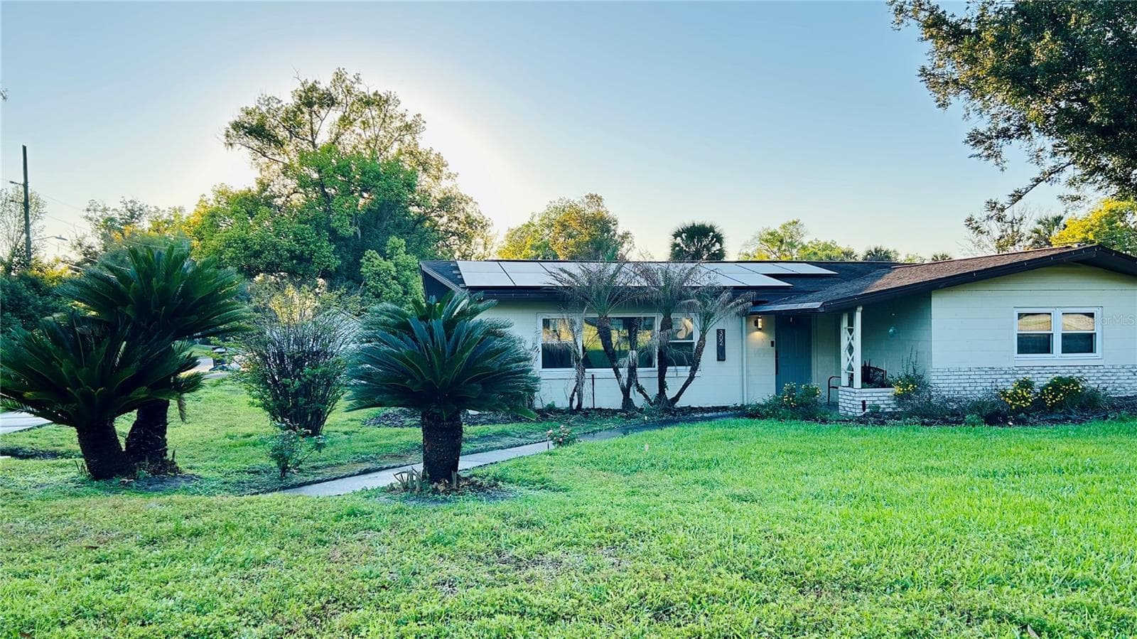 Single Family Residence at 302 FOREST AVE, ALTAMONTE SPRINGS, photo 2 of 59