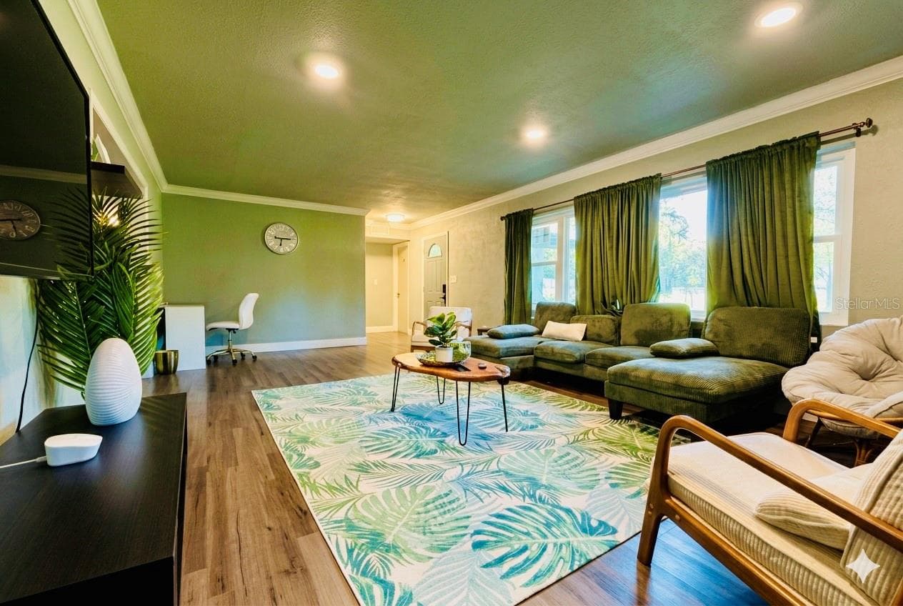 Single Family Residence at 302 FOREST AVE, ALTAMONTE SPRINGS, photo 10 of 59