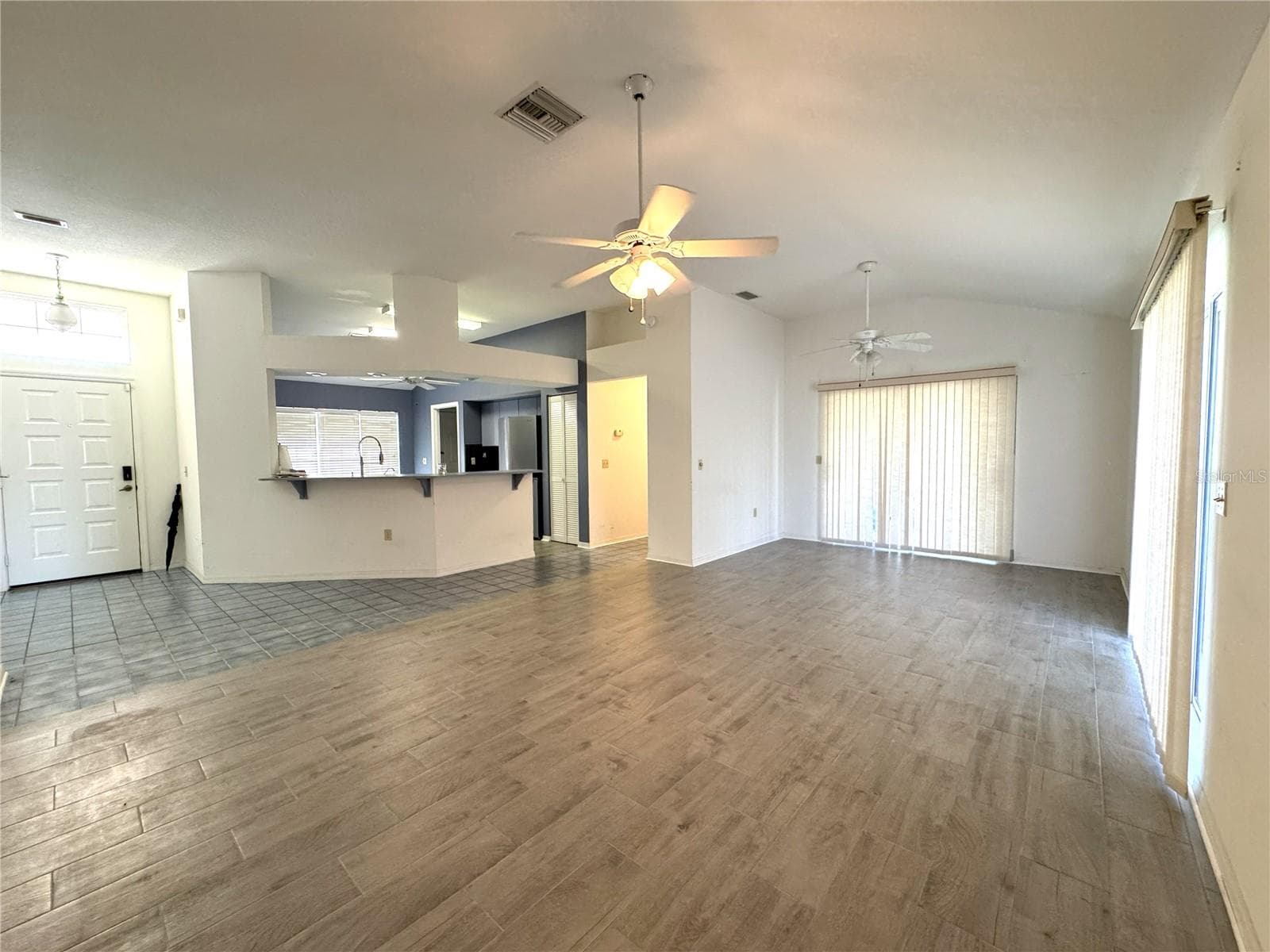 Single Family Residence at 4394 N BACALL LOOP, BEVERLY HILLS, photo 9 of 25
