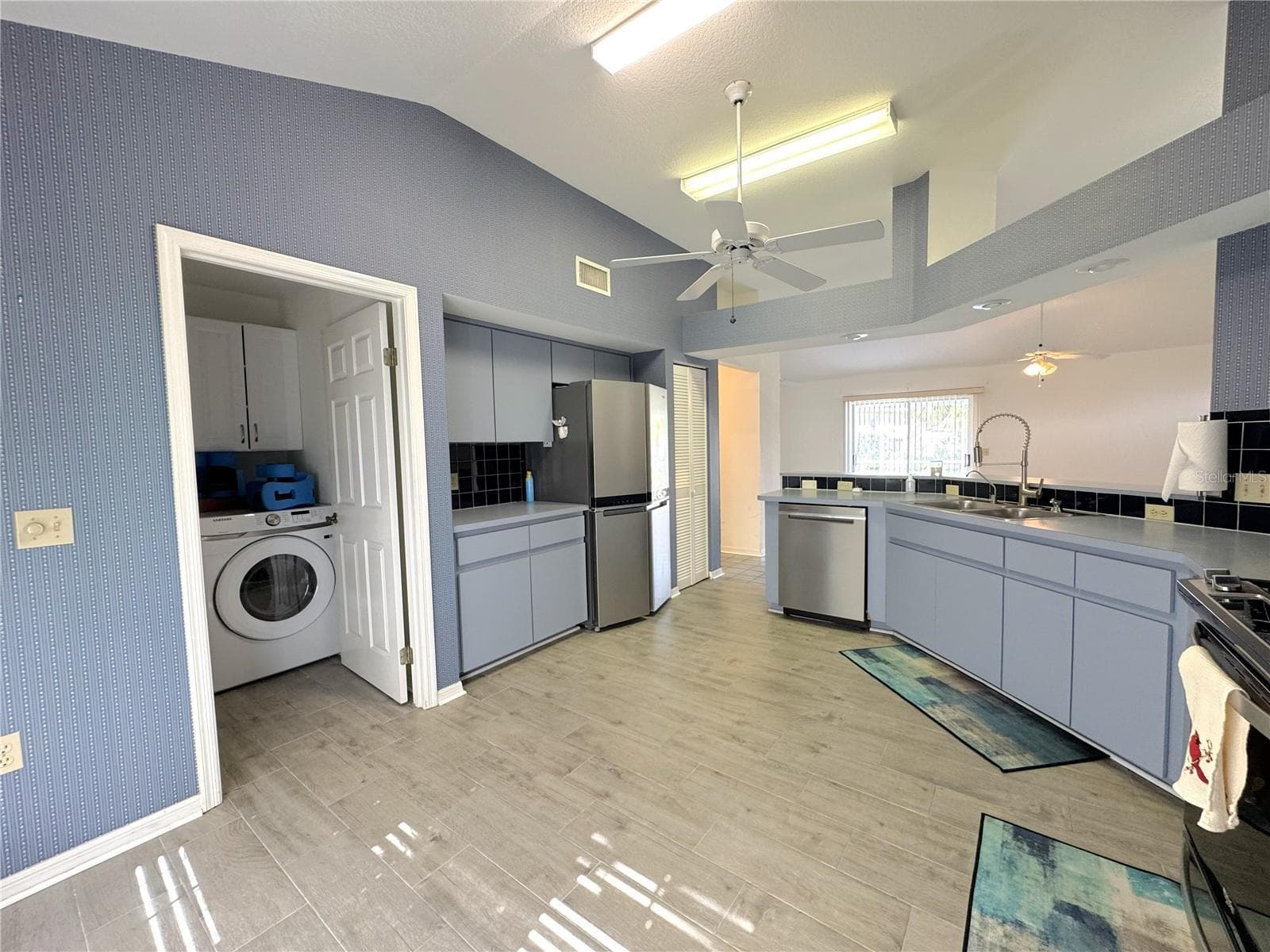 Single Family Residence at 4394 N BACALL LOOP, BEVERLY HILLS, photo 13 of 25