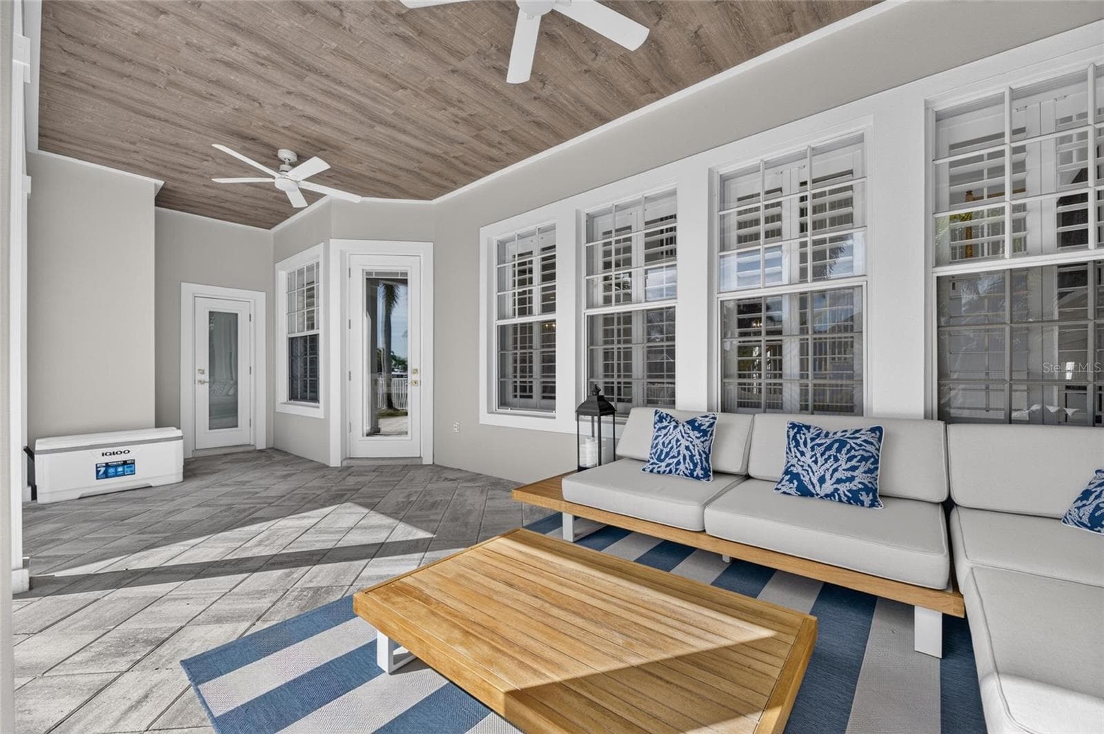 Single Family Residence at 421 ISLEBAY DR, APOLLO BEACH, photo 76 of 100