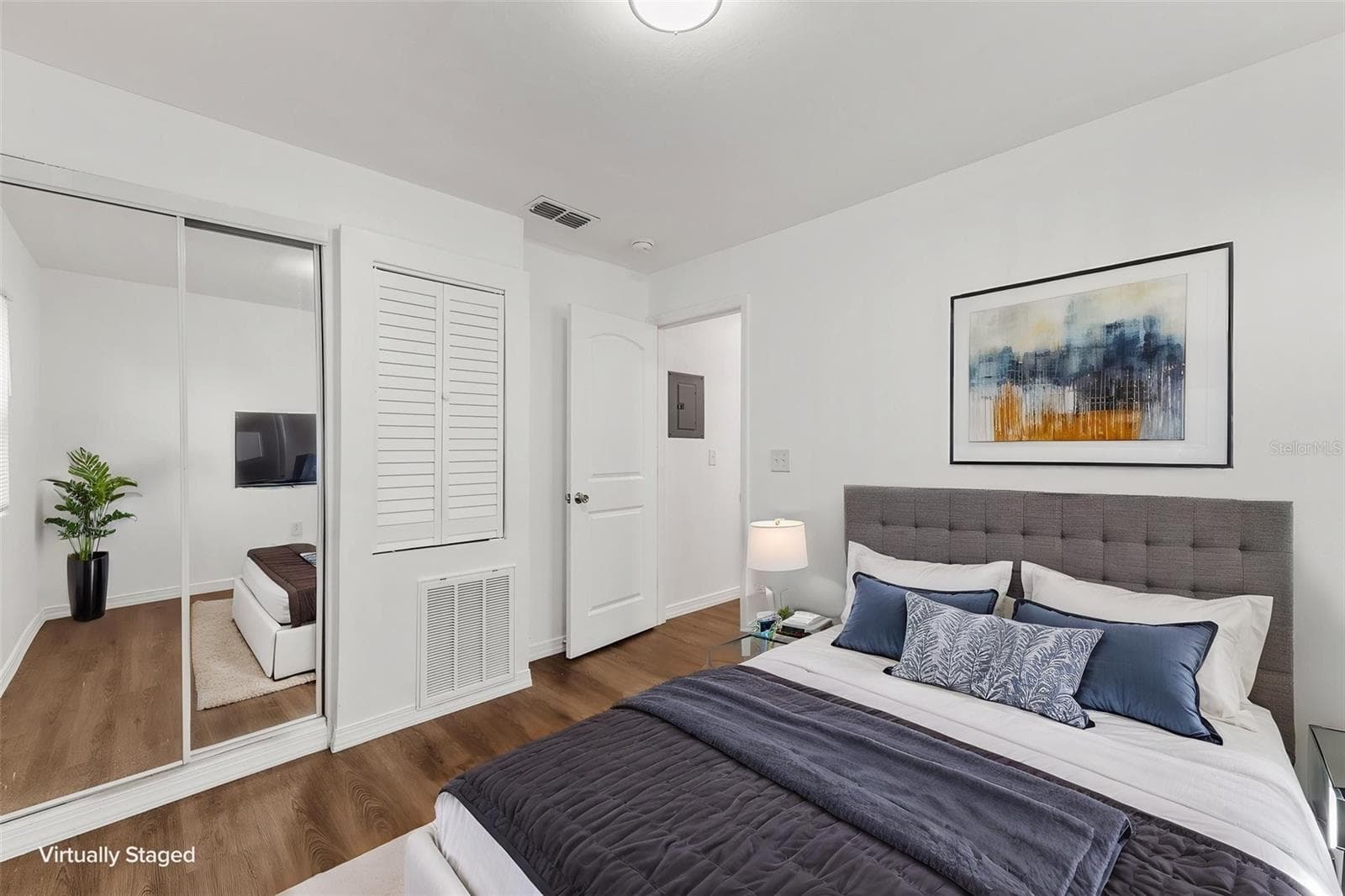 virtual stage bedroom - 825 BOOKER AVE, SEBRING