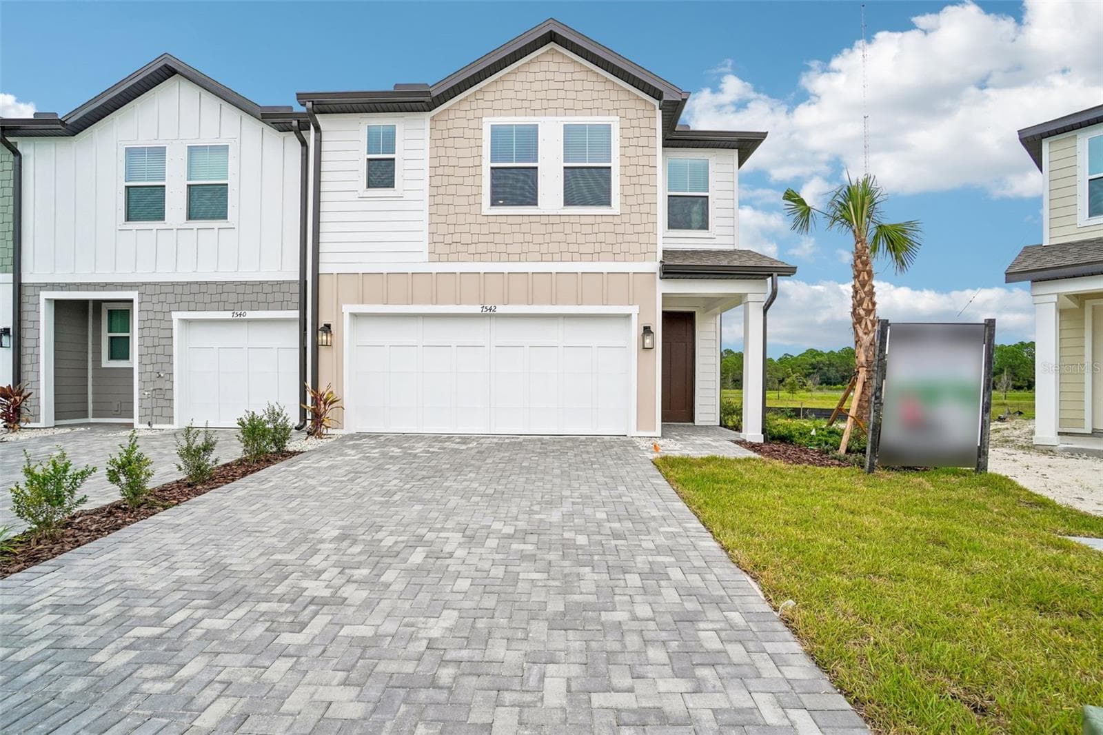7542 DEER VALLEY CIRCLE