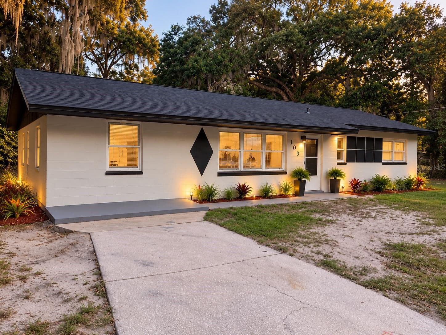 virtually stage - 103 WILLIAMS ST, PALATKA