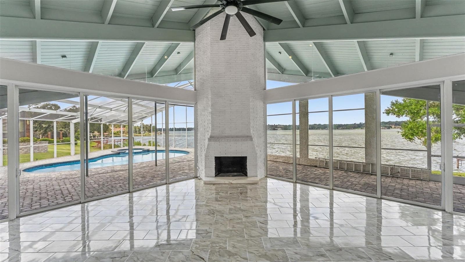 Main Family Room - 5934 PIER PLACE DR, LAKELAND