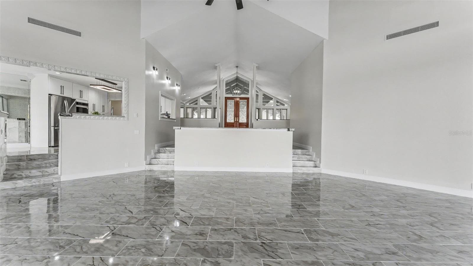 Main Family Room - 5934 PIER PLACE DR, LAKELAND