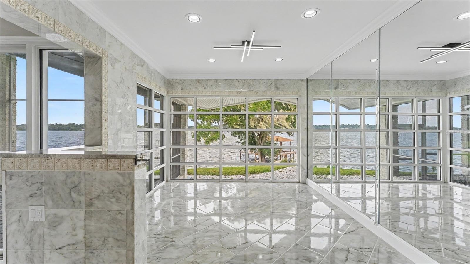 Dining space off Kitchen - 5934 PIER PLACE DR, LAKELAND