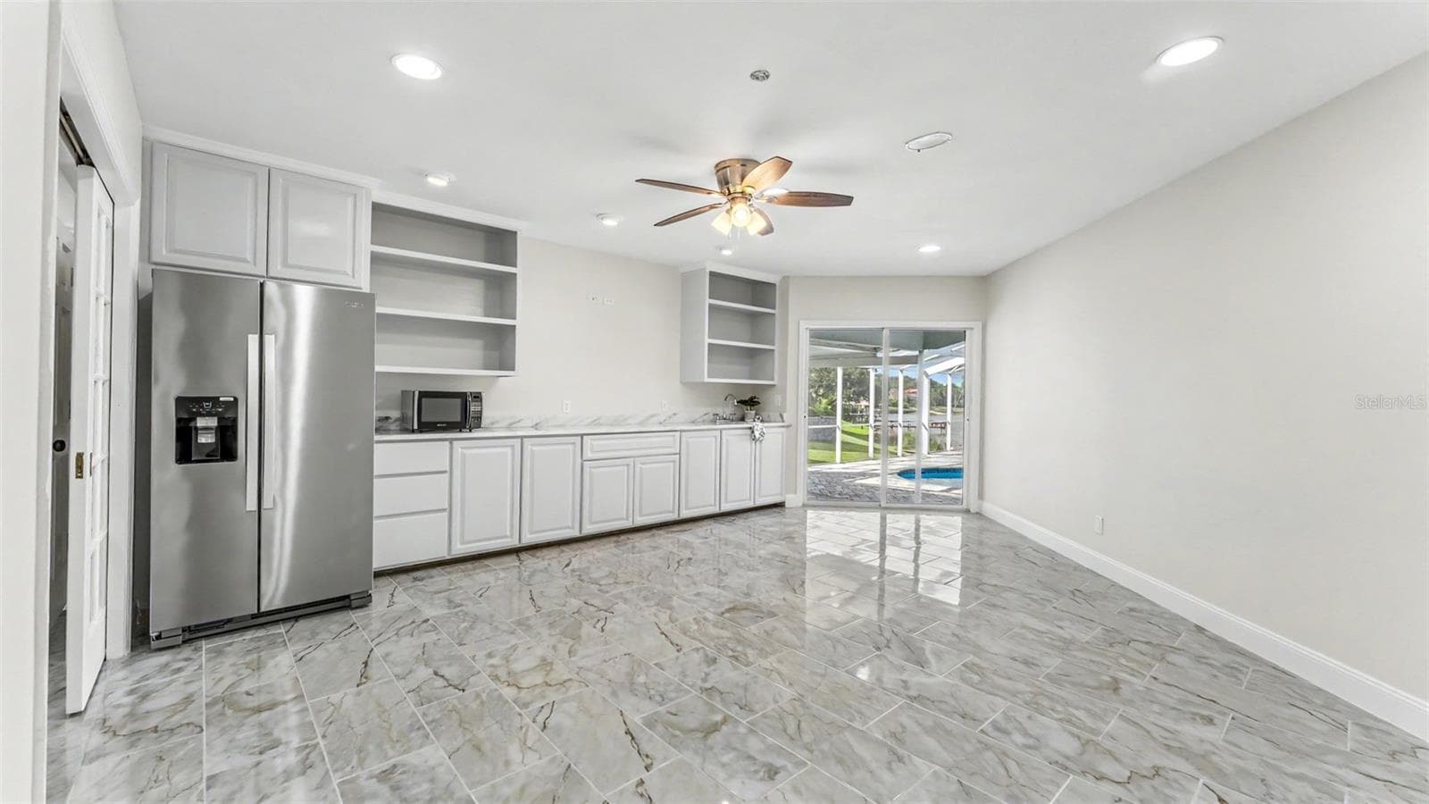 Flex Space - 5934 PIER PLACE DR, LAKELAND