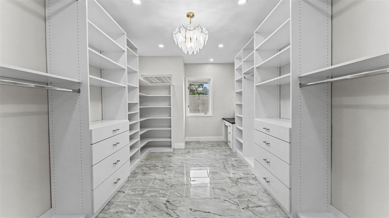 Primary Bedroom Custom Closet - 5934 PIER PLACE DR, LAKELAND