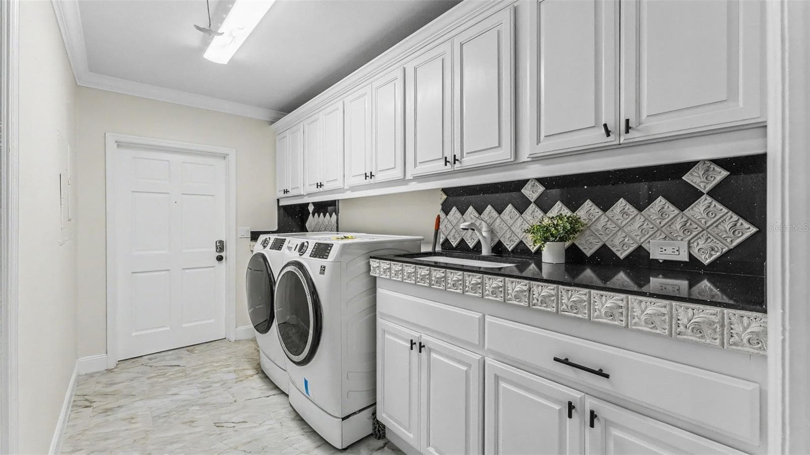 Half Bath off Laundry Room - 5934 PIER PLACE DR, LAKELAND