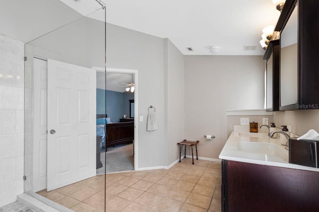 Single Family Residence at 1750 SPLIT FORK DR, OLDSMAR, photo 14 of 56