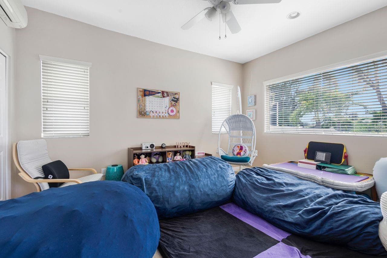 Room 1 - 1750 SPLIT FORK DR, OLDSMAR